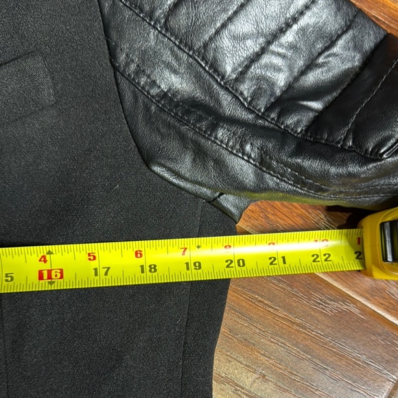 Philipp Plein Homme Men’s Black Wool Winter Coat Featuring 100% Leather Sleeves - Picture 11 of 16